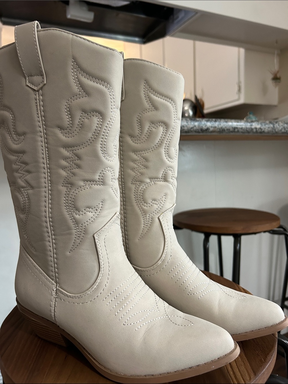 Soda Cream Western Embroidered Mid-Calf Heeled Boots